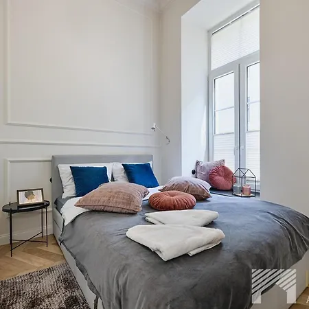 Piotrkowska Glamour By Lookap Łódź