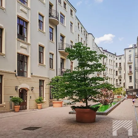 Piotrkowska Glamour By Lookap Apartment *
