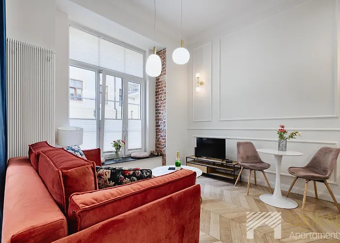 Piotrkowska Glamour By Lookap *